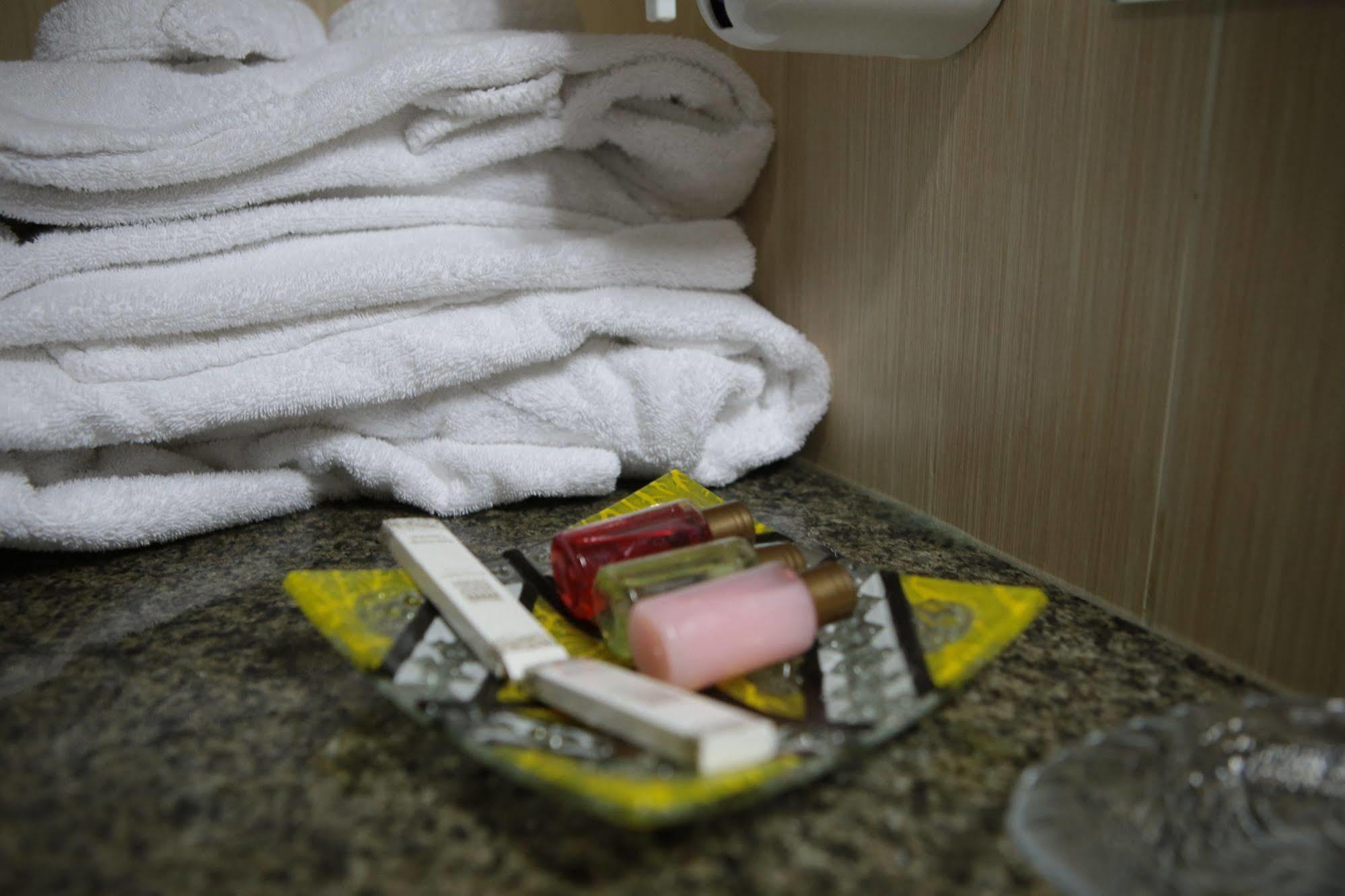 סאמסון Amisos Hotel מראה חיצוני תמונה
